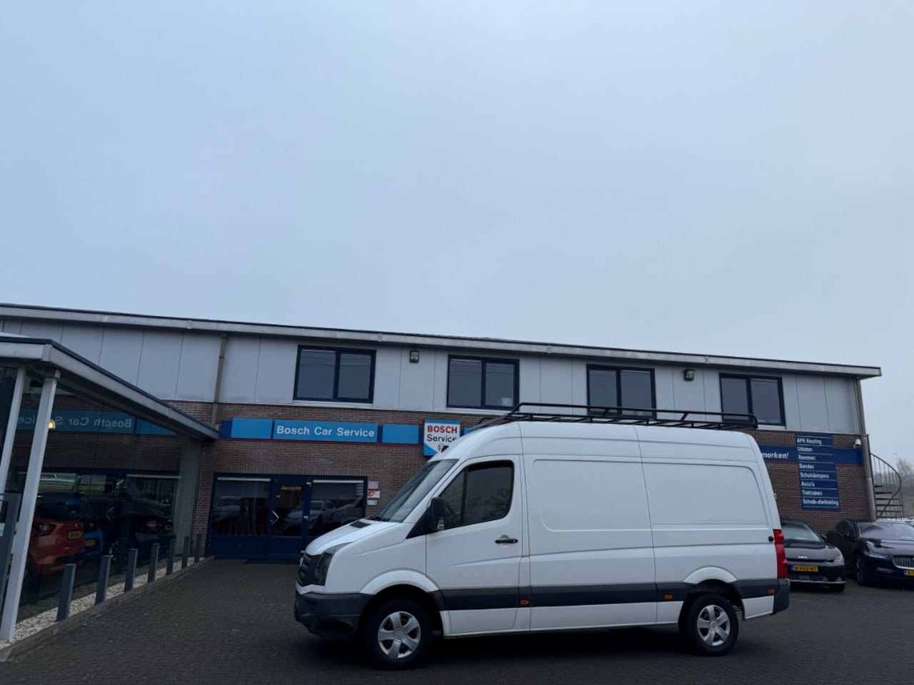 Volkswagen Crafter - 2.0 TDI 120kw | Comfort L2H2 3-Pers | Airco - AutoWereld.nl