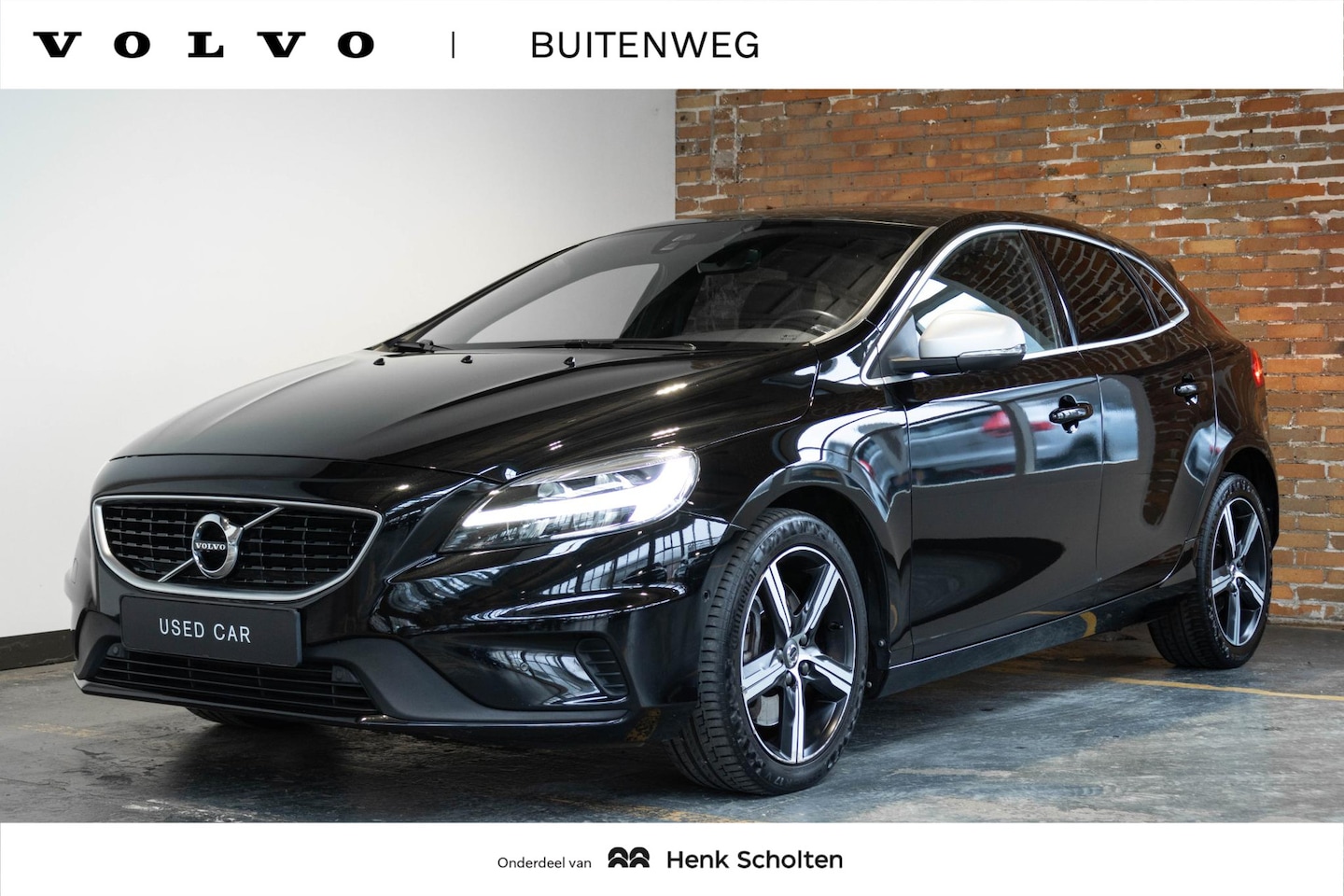 Volvo V40 - T4 Automaat Business Sport Panoramadak|Lederen Interieur| Interieur Voorverwarming| Parkee - AutoWereld.nl