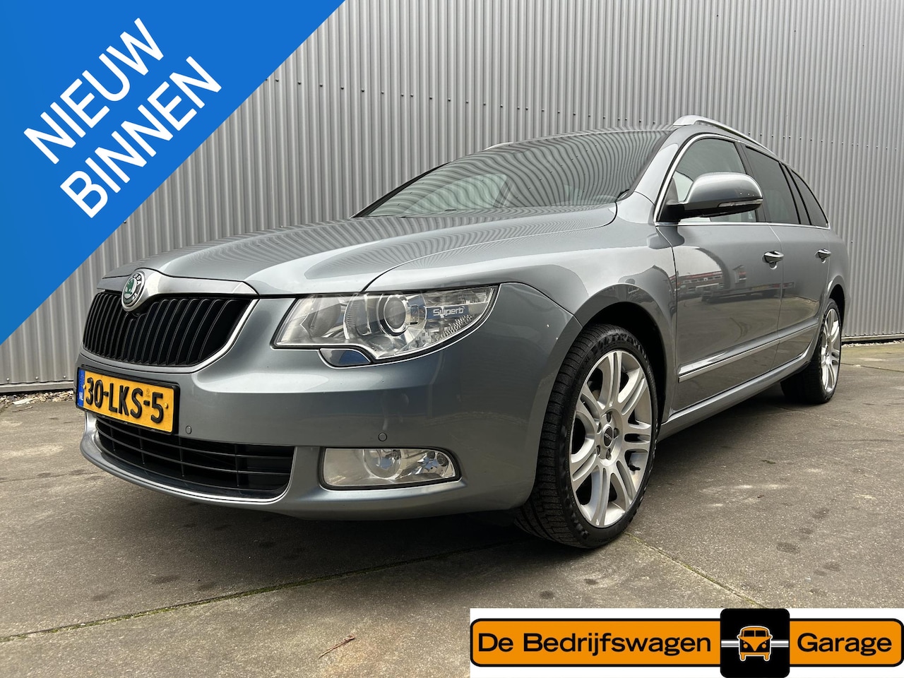 Skoda Superb Combi - 1.8 TSI Elegance Business Line | leder| verwarmde voorstoelen | climate control| trekhaak| - AutoWereld.nl