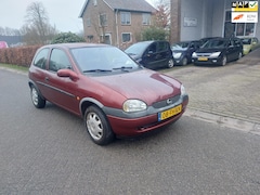 Opel Corsa - 1.2i-16V Onyx Lage KM-stand , Lak Bladert af, geen mooie