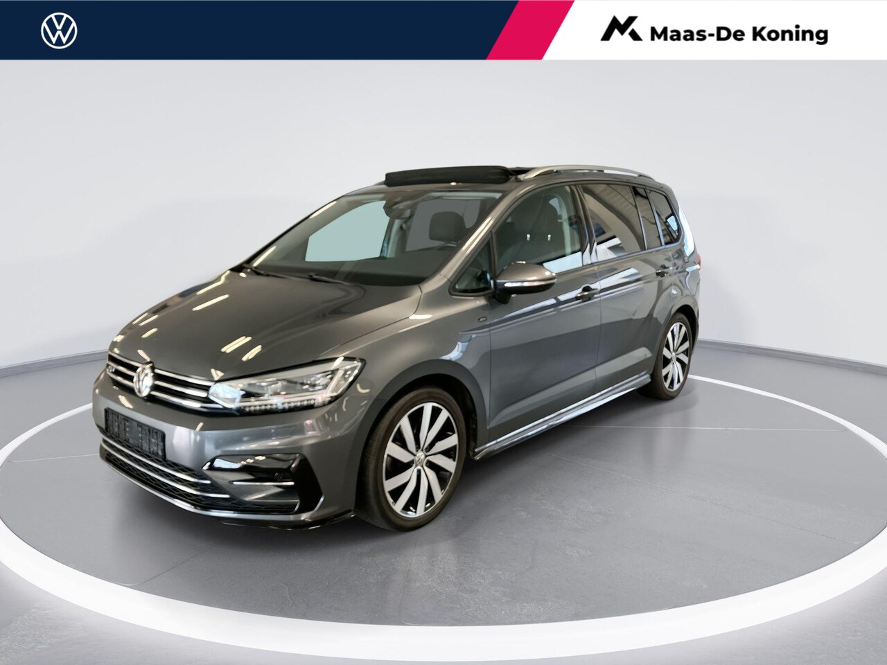 Volkswagen Touran - 1.5 TSI 150pk DSG Highline 7p. · Panoramadak · Camera · Side Assist · Inklap Trekhaak · R- - AutoWereld.nl