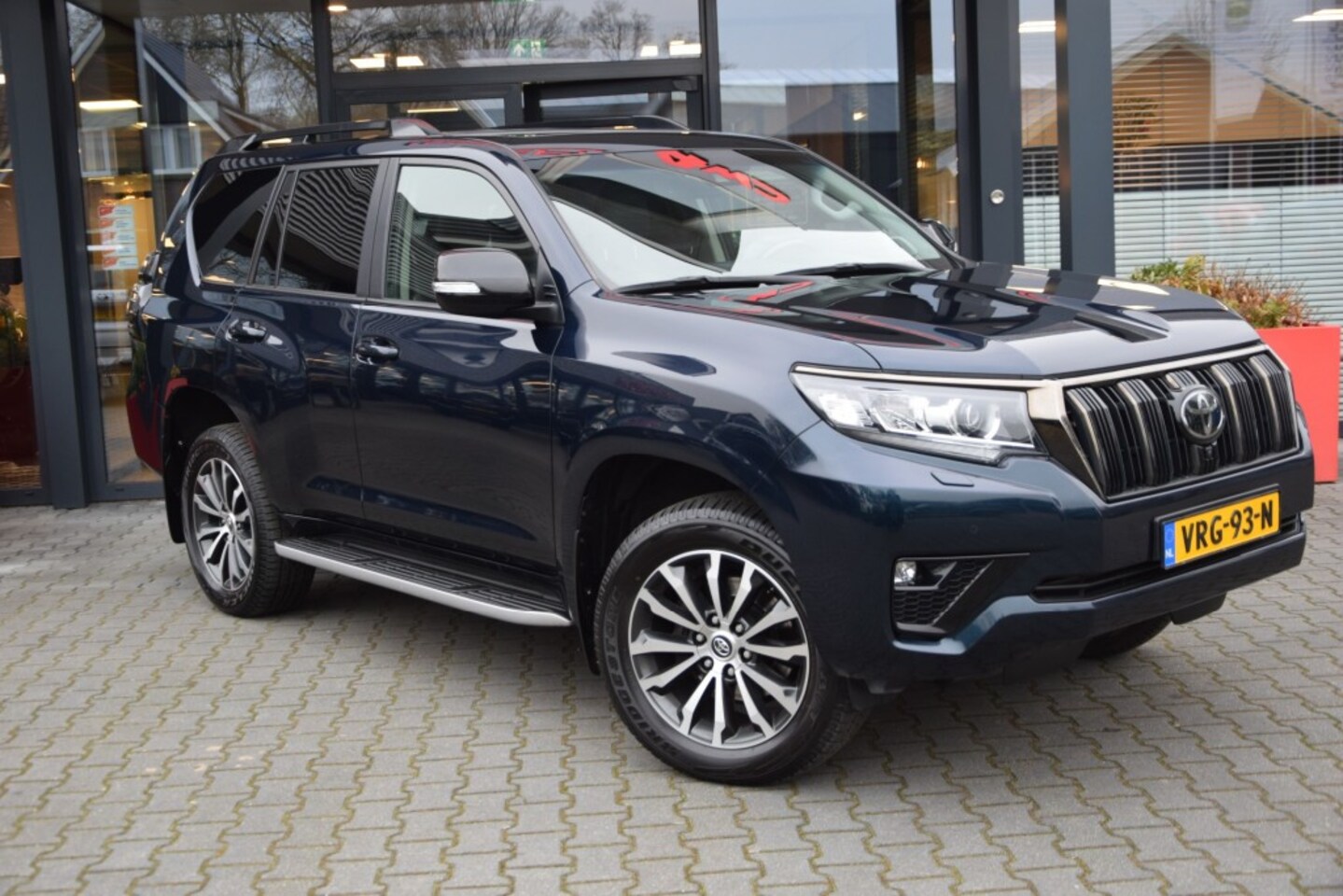 Toyota Land Cruiser 150 - 2.8 D-4D 5DRS PREMIUM A/T VAN - AutoWereld.nl