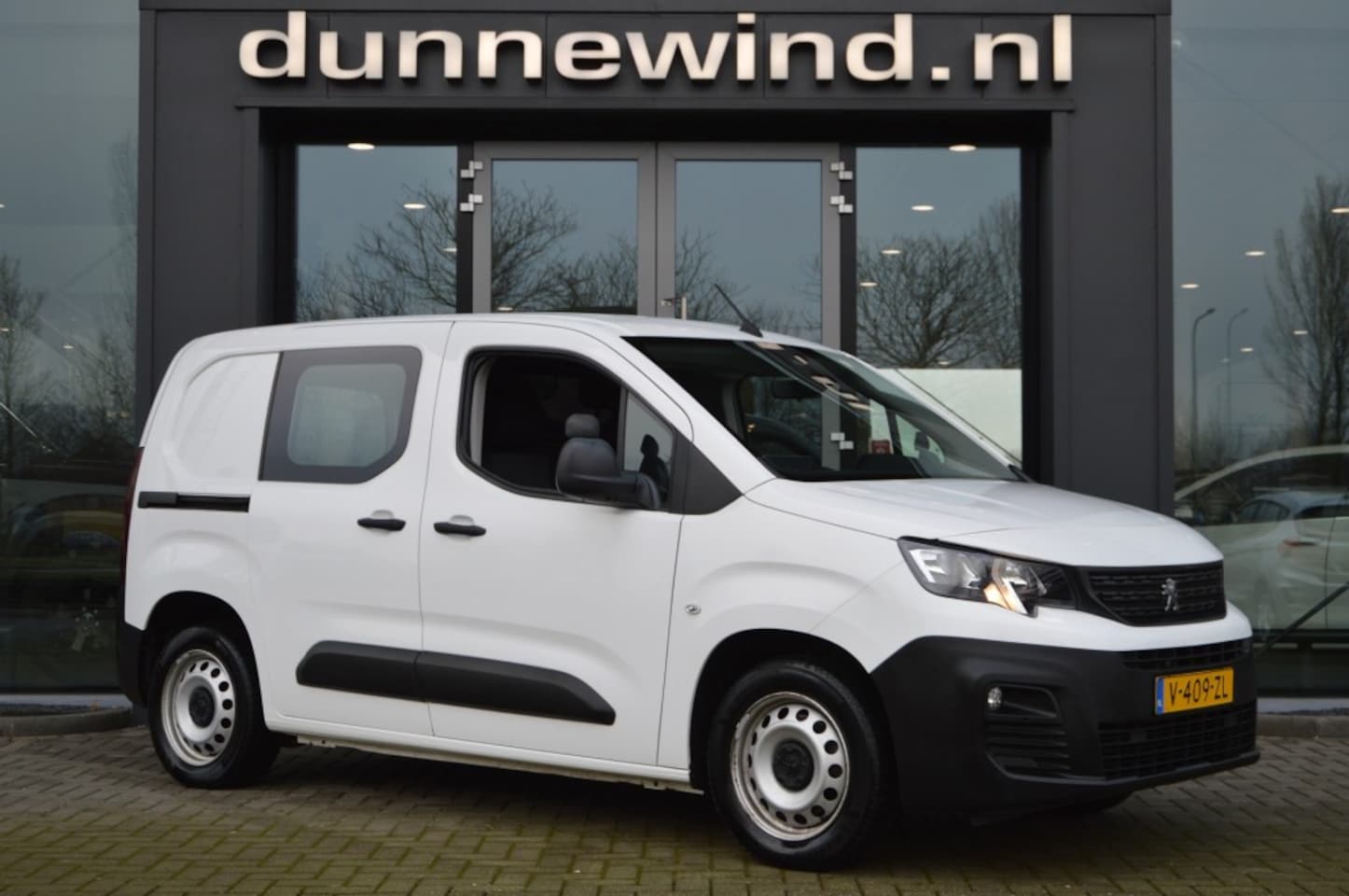 Peugeot Partner - 1.5 BlueHDI PREMIUM *AUTOMAAT*KLEP*DEUR - AutoWereld.nl