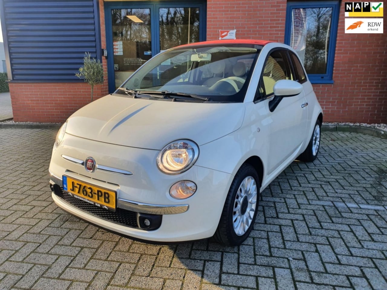 Fiat 500 C - 1.2 Lounge Cabrio Airco PDC - AutoWereld.nl