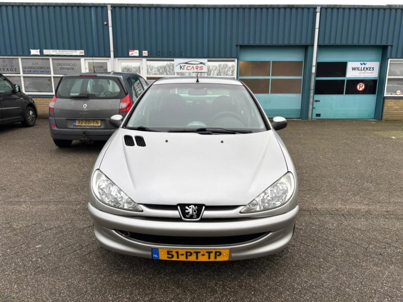 Peugeot 206 - 1.4 Air-line / AIRCO / APK / NAP / EL RAMEN / TREKHAAK / LM VELGEN / RADIO / NIEUWE KOPPEL - AutoWereld.nl