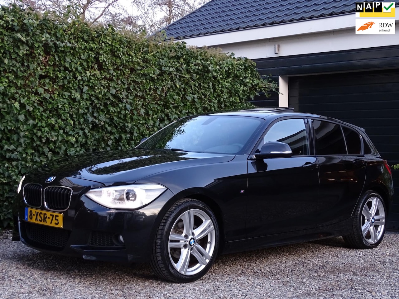 BMW 1-serie - 116i Executive | M-pakket | Schuif- kanteldak | Xenon | N.A.P. - AutoWereld.nl