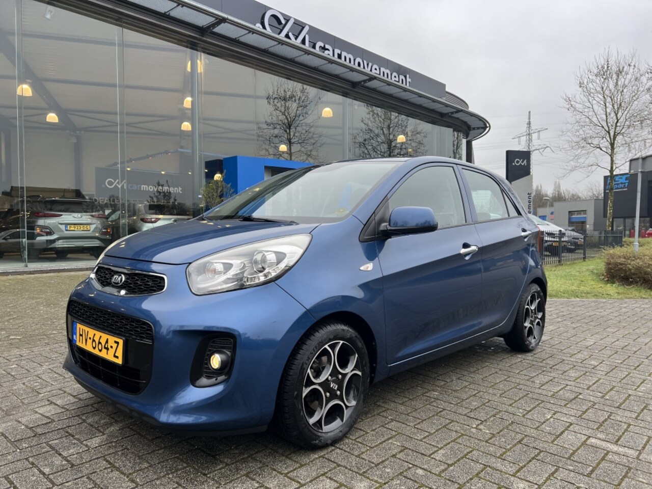 Kia Picanto - 1.2 CVVT DynamicLine | Dealeronderhouden| Leder | bluetooth tele - AutoWereld.nl