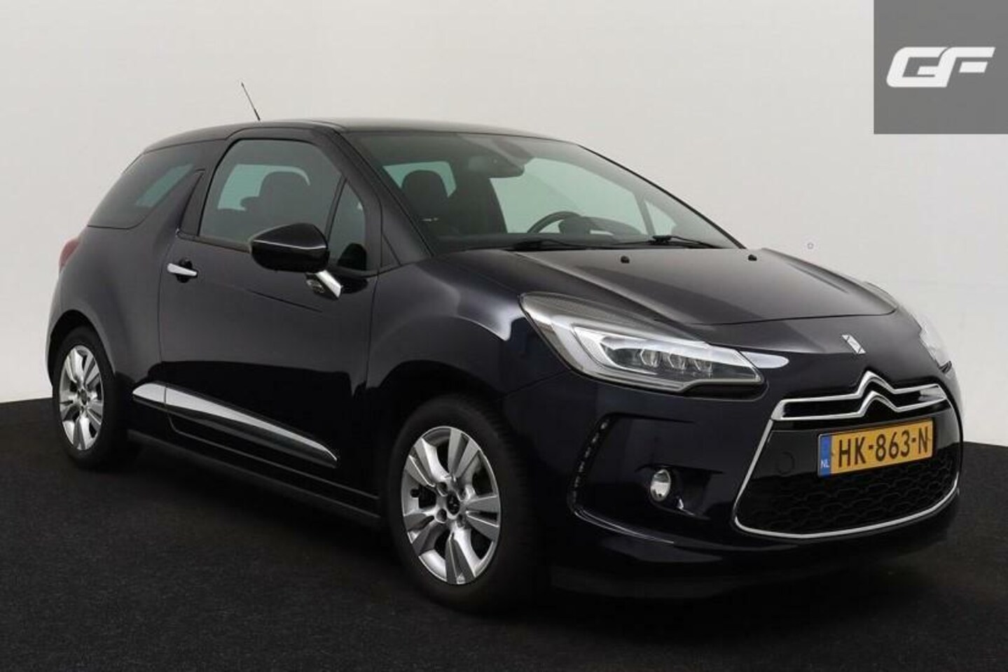 DS 3 - 1.2 PureTech So Chic Navi Clima Cruise PDC NAP - AutoWereld.nl