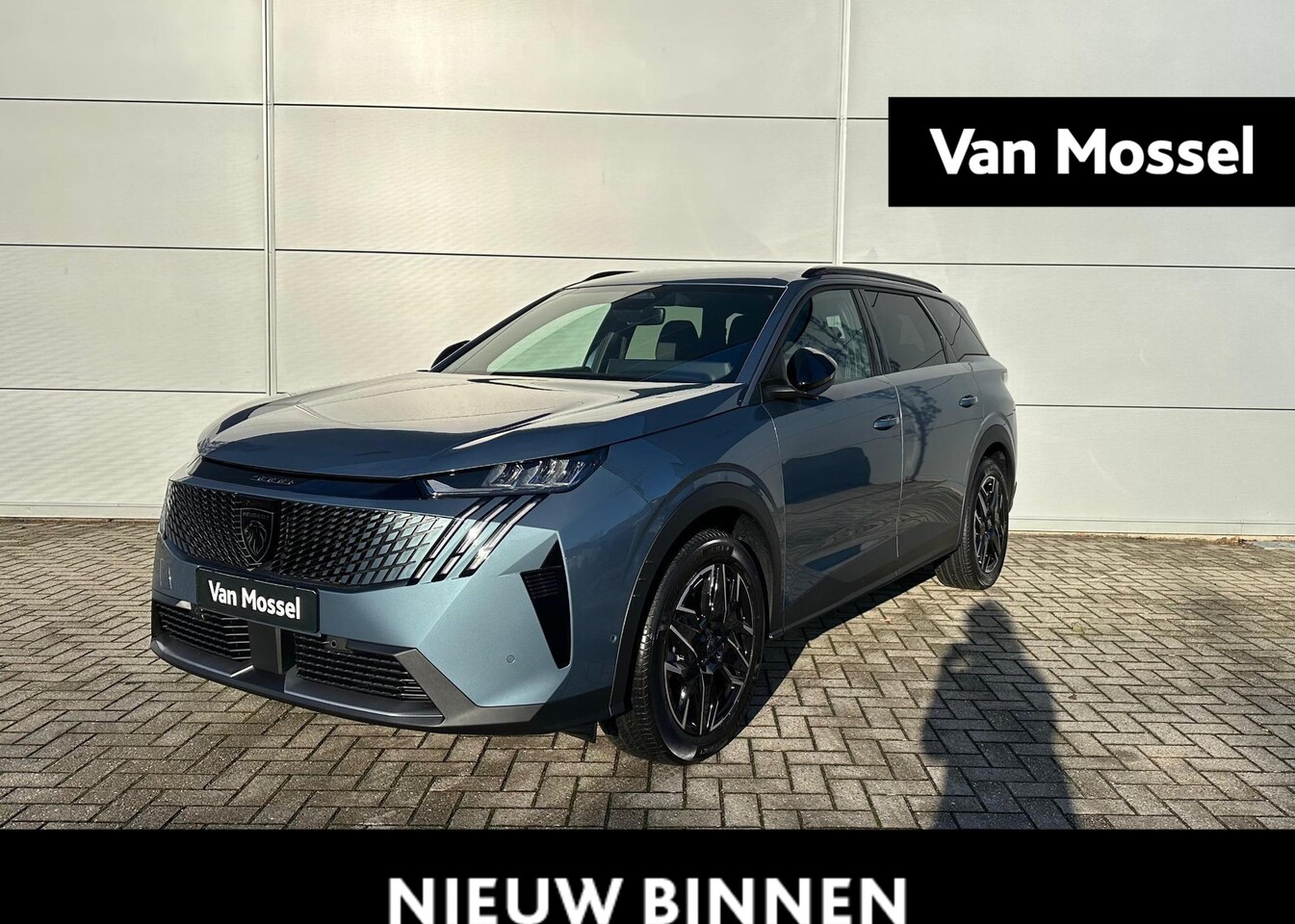 Peugeot 5008 - 1.2 Hybrid 136 Allure | Panoramic Navigation Pack | Adaptieve Cruise control | 360 Camera - AutoWereld.nl