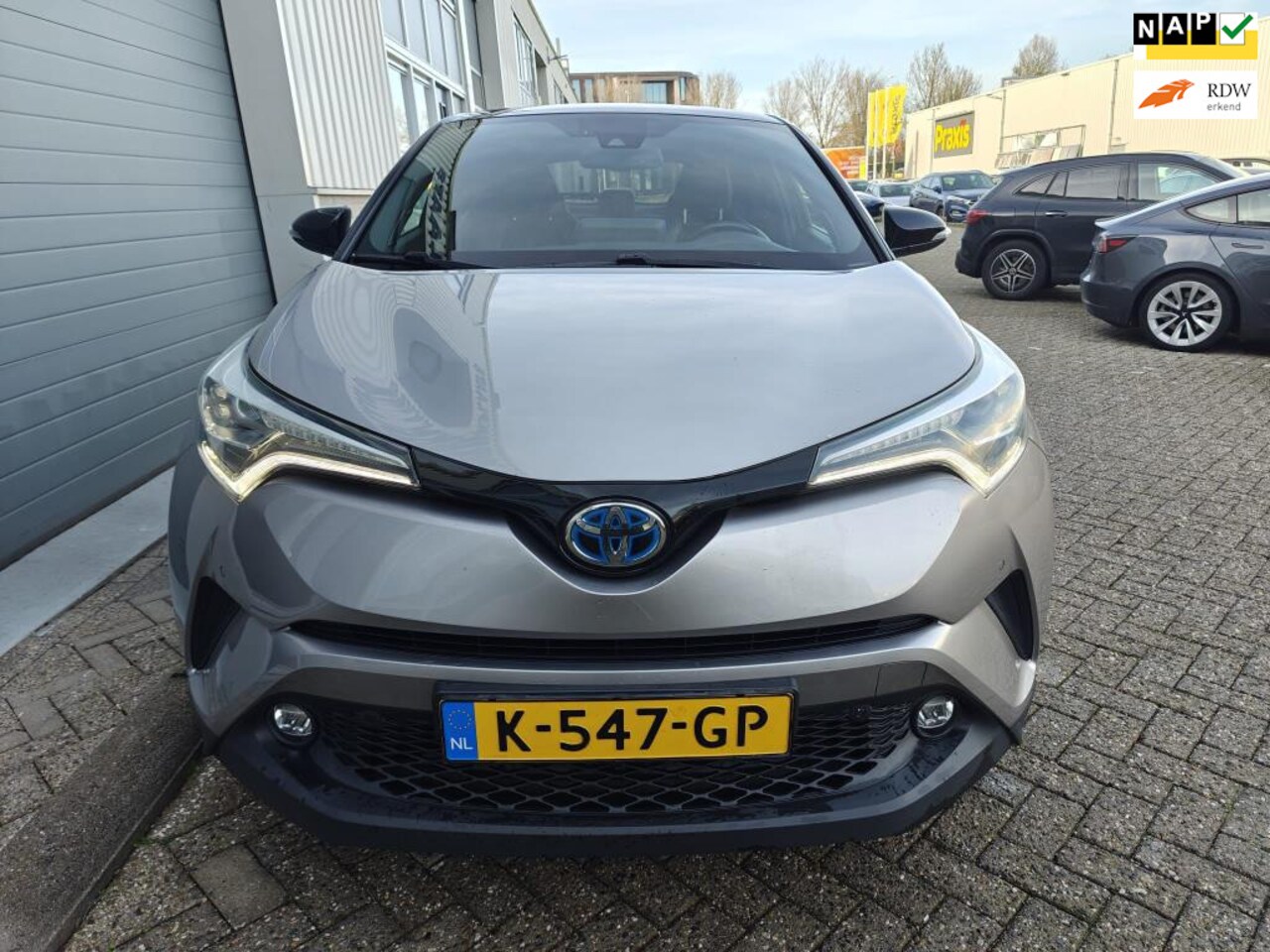 Toyota C-HR - 1.8 Hybrid Dynamic 1.8 Hybrid Dynamic - AutoWereld.nl