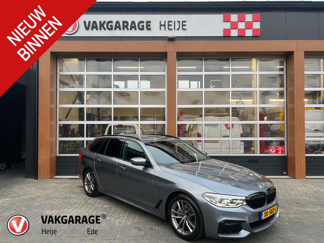 BMW 5-serie Touring - 520i Corporate Lease High Executive | M-Pakket | Panoramadak |Dealer onderhouden | Trekhaa - AutoWereld.nl