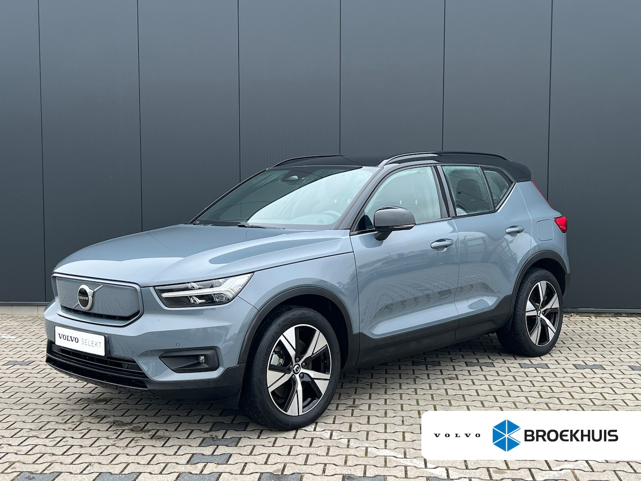 Volvo XC40 - Recharge P8 AWD R-Design Recharge P8 AWD R-Design - AutoWereld.nl