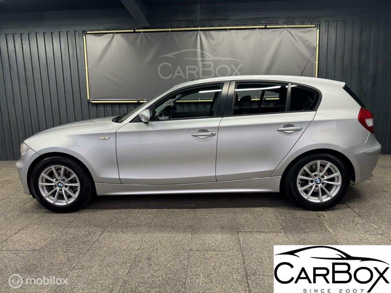 BMW 1-serie - 120i Executive Automaat - AutoWereld.nl