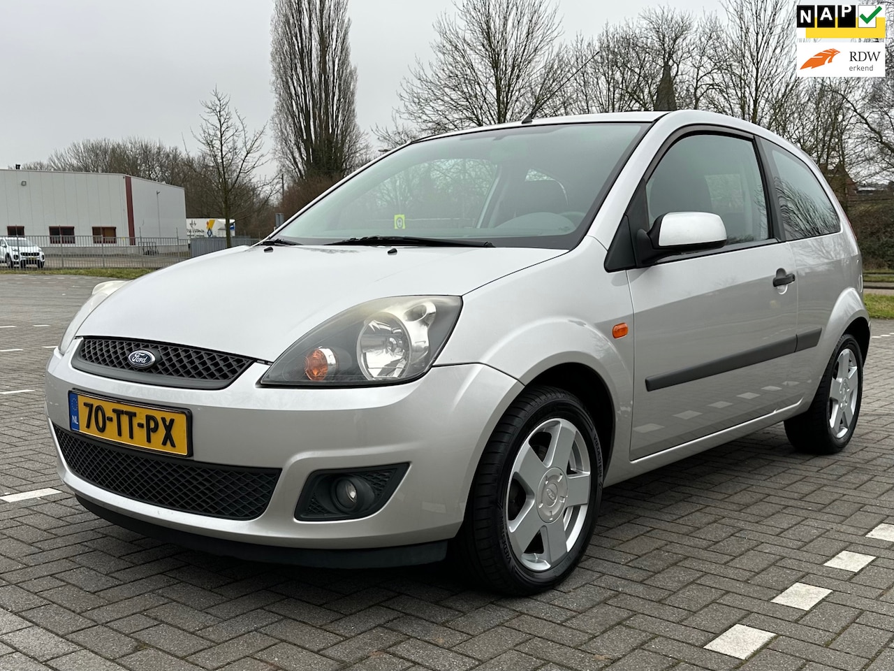 Ford Fiesta - 1.4-16V Futura 1.4-16V Futura - AutoWereld.nl