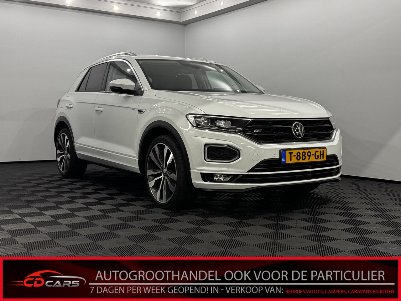 Volkswagen T-Roc - 1.5 TSI R-line Half leder, Camera, Navi, Winterpakket, Virtual desk, Keyless start, Cruise - AutoWereld.nl