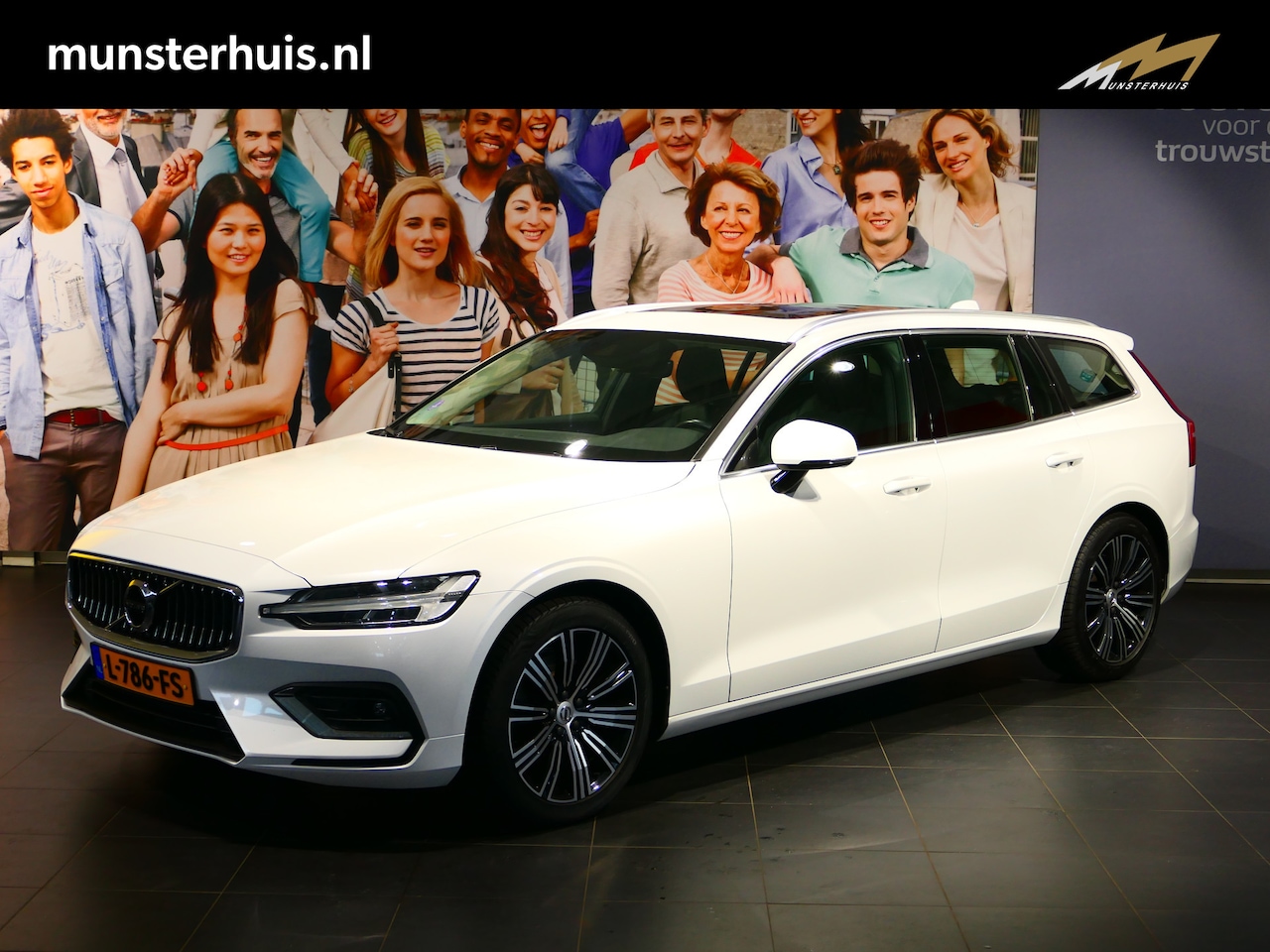 Volvo V60 - 2.0 B3 Inscription Trekhaak wegklapbaar, Leder, Schuif/kanteldak, Elektrische stoelen - AutoWereld.nl