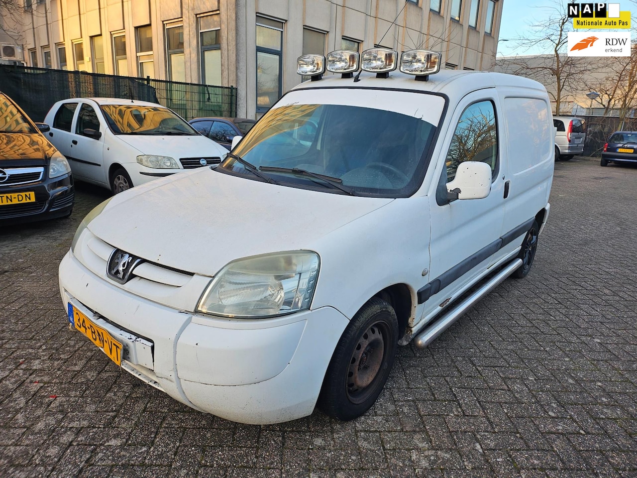 Peugeot Partner - 170C 1.9 D Avantage* Export* grijskenteken* - AutoWereld.nl