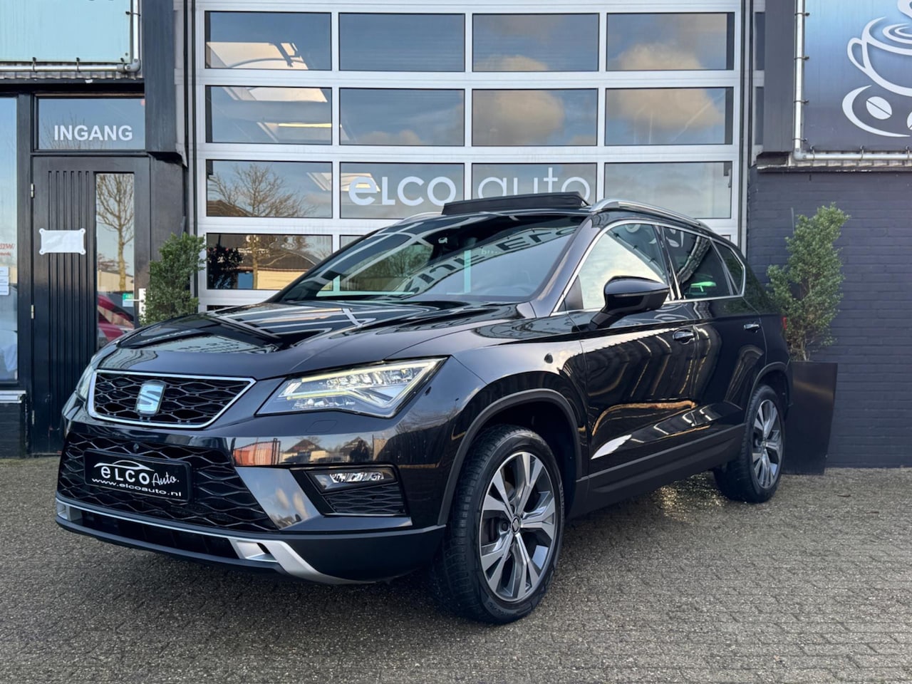 Seat Ateca - 1.5 TSI Xcellence Business Intense / Pano / Trekhaak - AutoWereld.nl