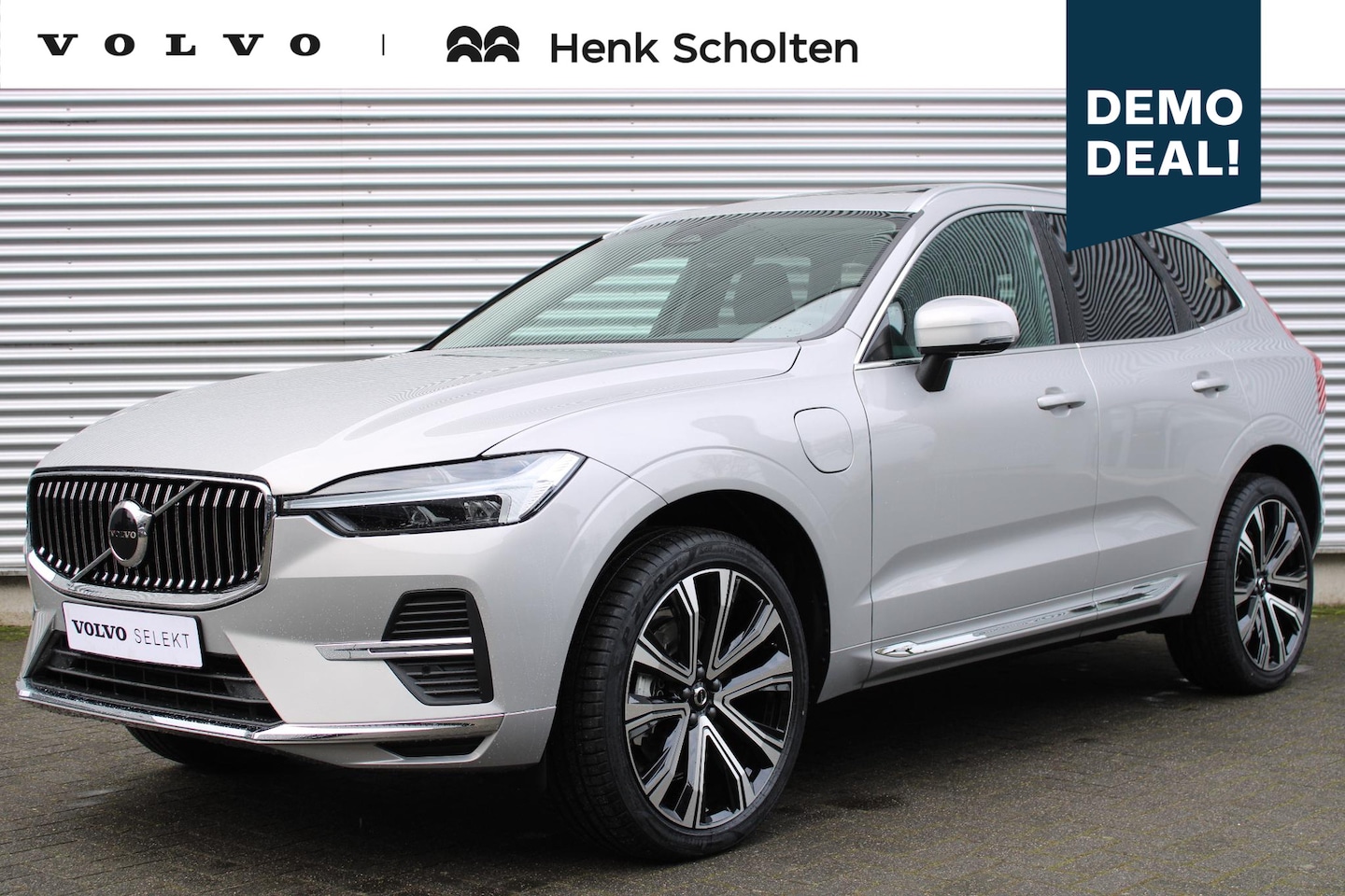 Volvo XC60 - T6 Plug-in hybrid AWD Essential Edition Bright | 21" Lichtmetalen Velgen | Trekhaak Semi E - AutoWereld.nl