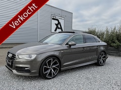 Audi A3 Limousine - 1.4 TFSI 3xS-Line Pano|ACC|Leer|Keyles|Navi|Memory Beige