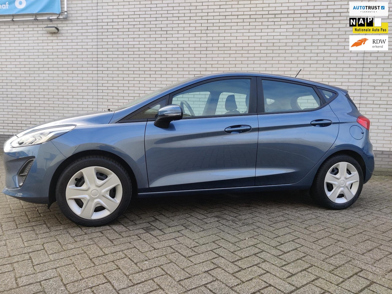 Ford Fiesta - 1.1 Trend / Airco / Navigatie / PDC - AutoWereld.nl