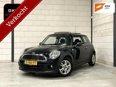 MINI One - 1.6 Holland Street