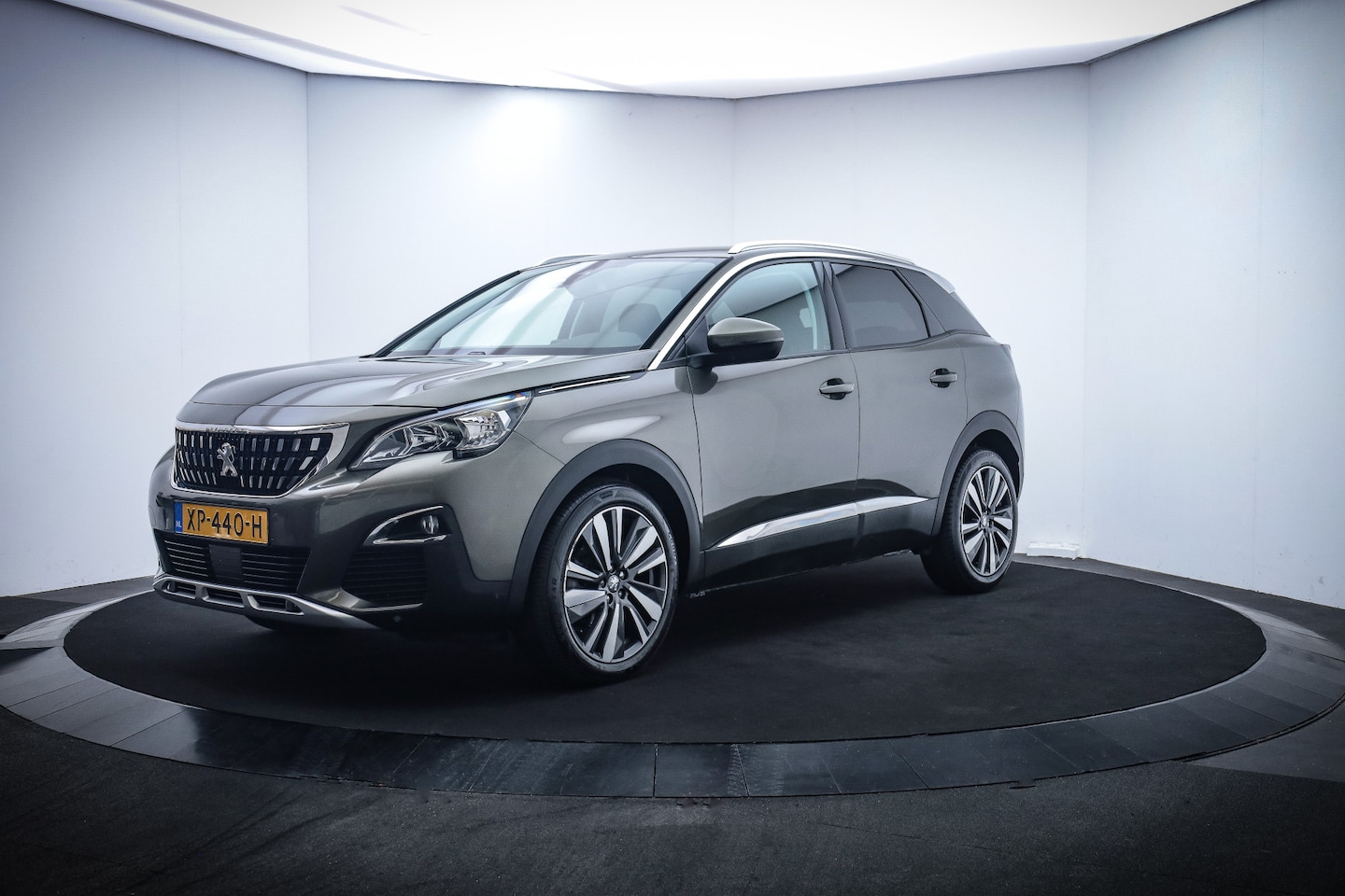 Peugeot 3008 - 1.2T ALLURE DIGIDASH/CARPLAY/NAVI/LANE ASSIST/CLIMA/CRUISE/HALF LEDER/LMV 19'' - AutoWereld.nl