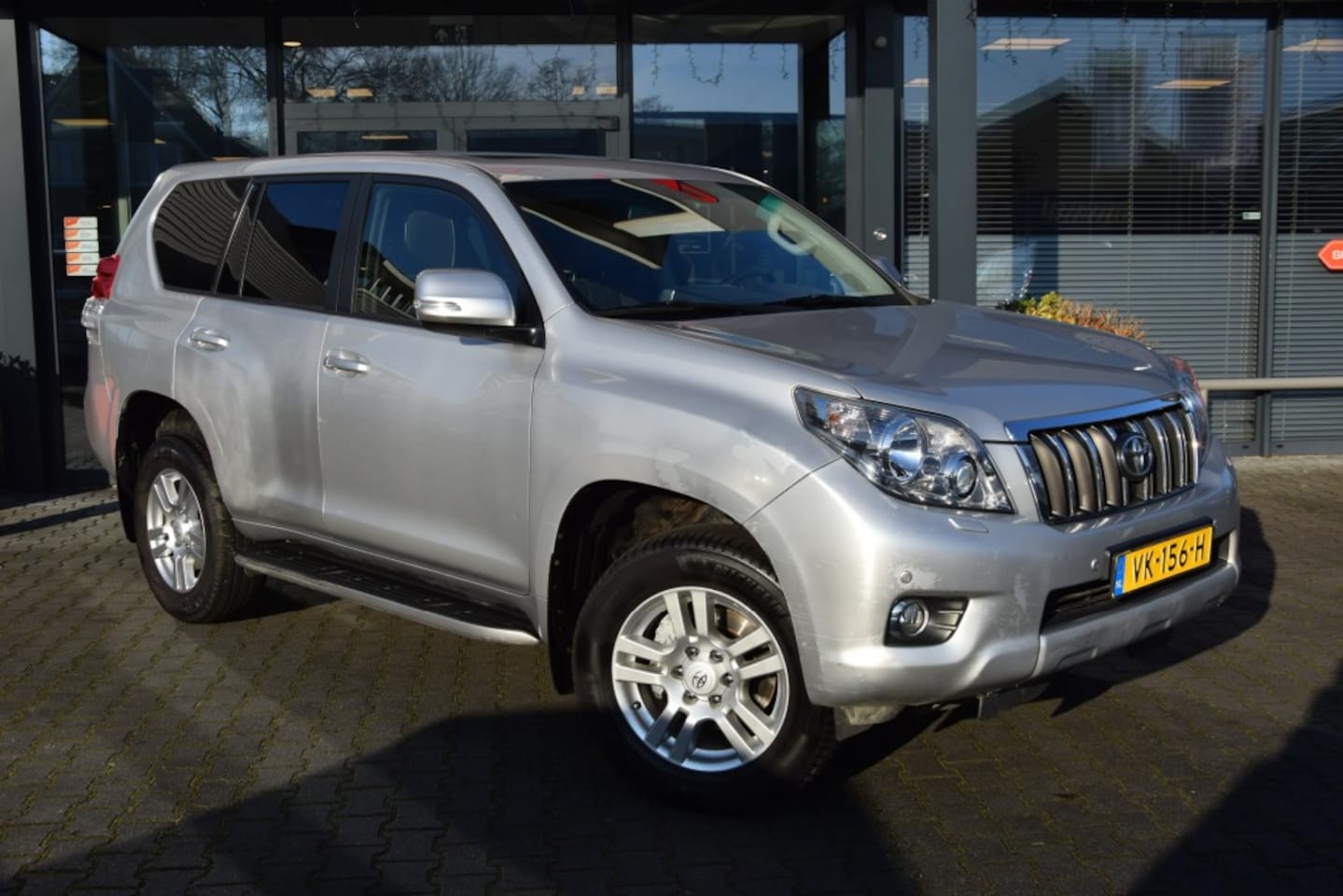 Toyota Land Cruiser 150 - 3.0 D-4D 5DRS LEGEND A/T VAN - AutoWereld.nl