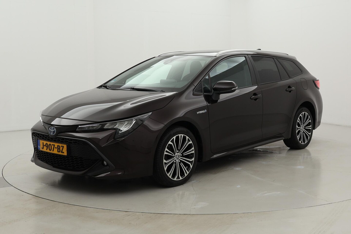 Toyota Corolla Touring Sports - 1.8 Hybrid Dynamic Apple|Android Trekhaak - AutoWereld.nl