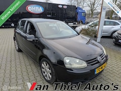 Volkswagen Golf - 1.6 FSI Trendline