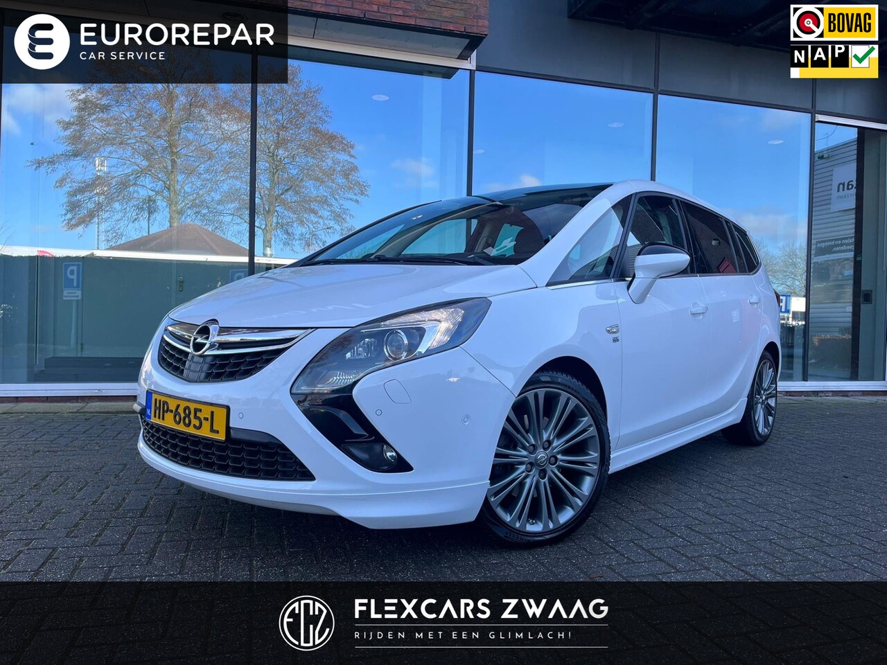 Opel Zafira Tourer - 1.6 Turbo 200pk Cosmo 7p. - OPC Line - Leder - Panodak - Org.NL - AutoWereld.nl