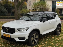 Volvo XC40 - 1.5 T4 Recharge R-Design Expression VOL OPTIES Trekhaak Panoramadak