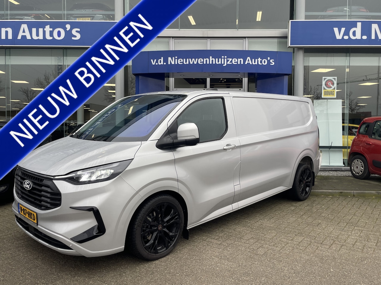 Ford Transit Custom - 320 2.0 TDCI L2H1 Trend | Lage km stand | Stoelverwarming | Adaptive cruise |  info Jeroen - AutoWereld.nl