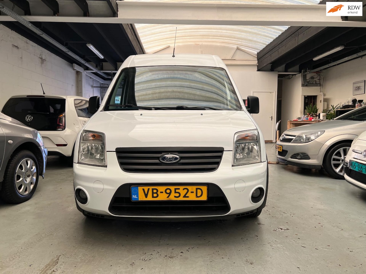 Ford Transit Connect - T230L 1.8 TDCi Trend T230L 1.8 TDCi Trend - AutoWereld.nl