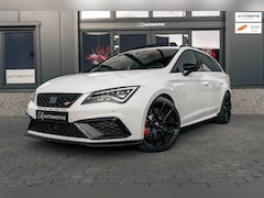 Seat Leon ST - 2.0 TSI CUPRA 300 / 4DRIVE / PANO / ACC / SFEER / CAMERA