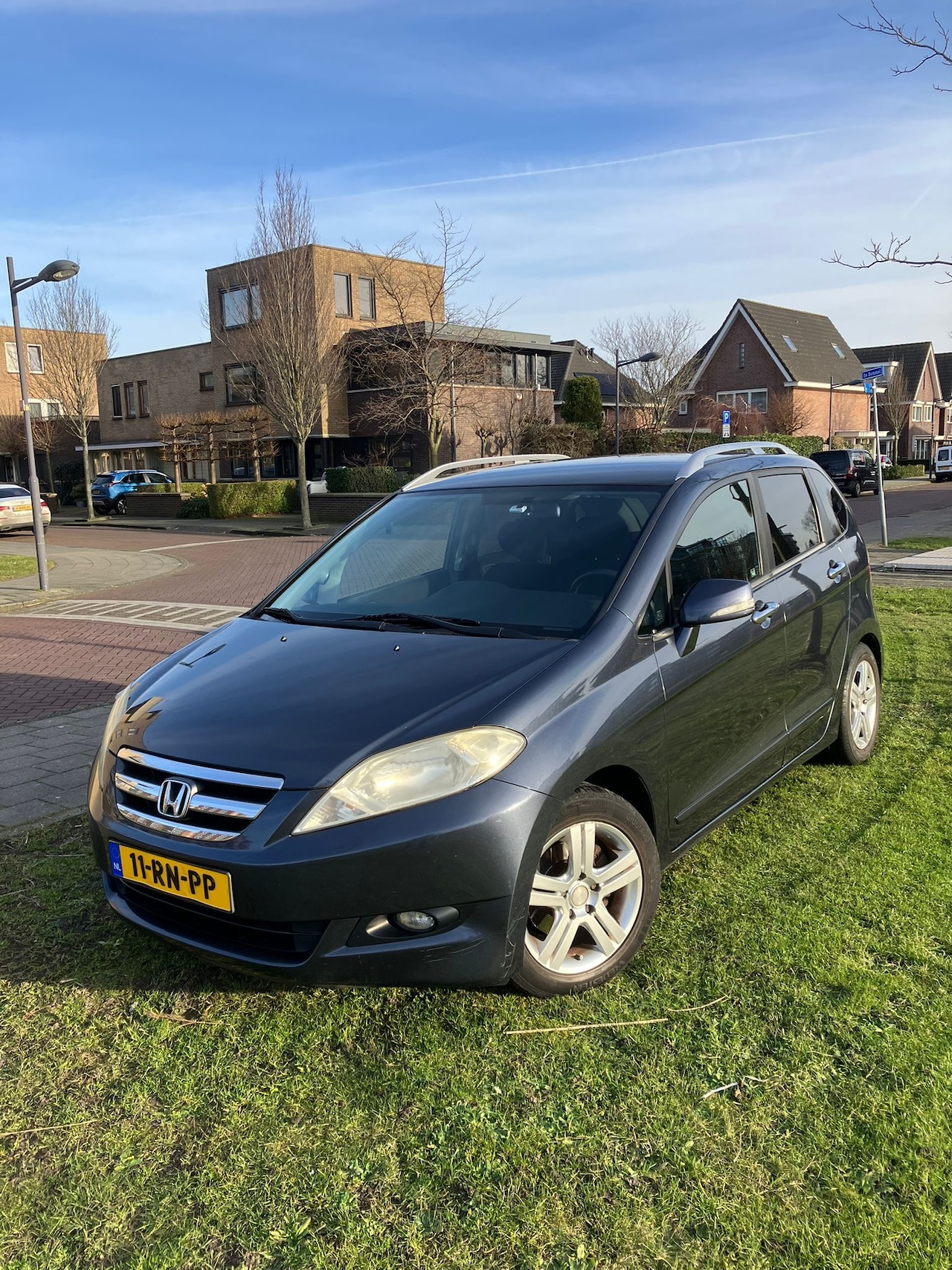 Honda FR-V - 2.0i Comfort - AutoWereld.nl