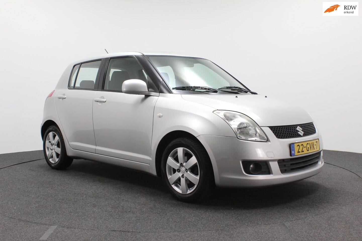 Suzuki Swift - 1.3 Shogun | Sportvelgen | Elektrische ramen | APK 01-2026 - AutoWereld.nl