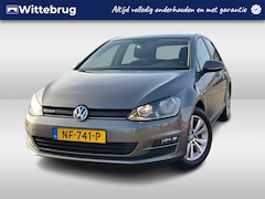 Volkswagen Golf - 1.0 TSI Connected Series / Navi / Parkeer sensoren V+A/ Camera P4