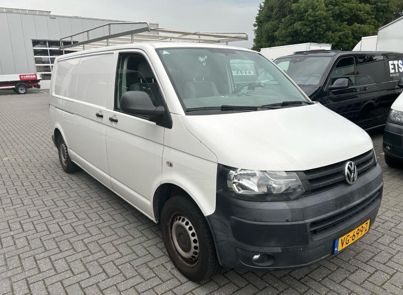 Volkswagen Transporter - 2.0 TDI L2H1 2.0 TDI L2H1 - AutoWereld.nl