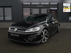 Volkswagen Golf - 1.5 TSI Highline 2x R-Line / VIRTUAL COCKPIT / CARPLAY / CAMERA / DYNAUDIO