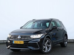 Volkswagen Tiguan - 1.4 TSI eHybrid R-Line 245pk DSG | Led Matrix I Panoramadak I Navigatie I Keyless I Digita