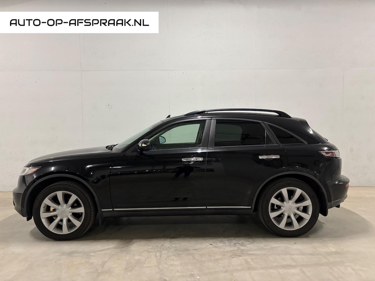 Infiniti FX - 45 AWD Leer Automaat Pano BTW 21% - AutoWereld.nl