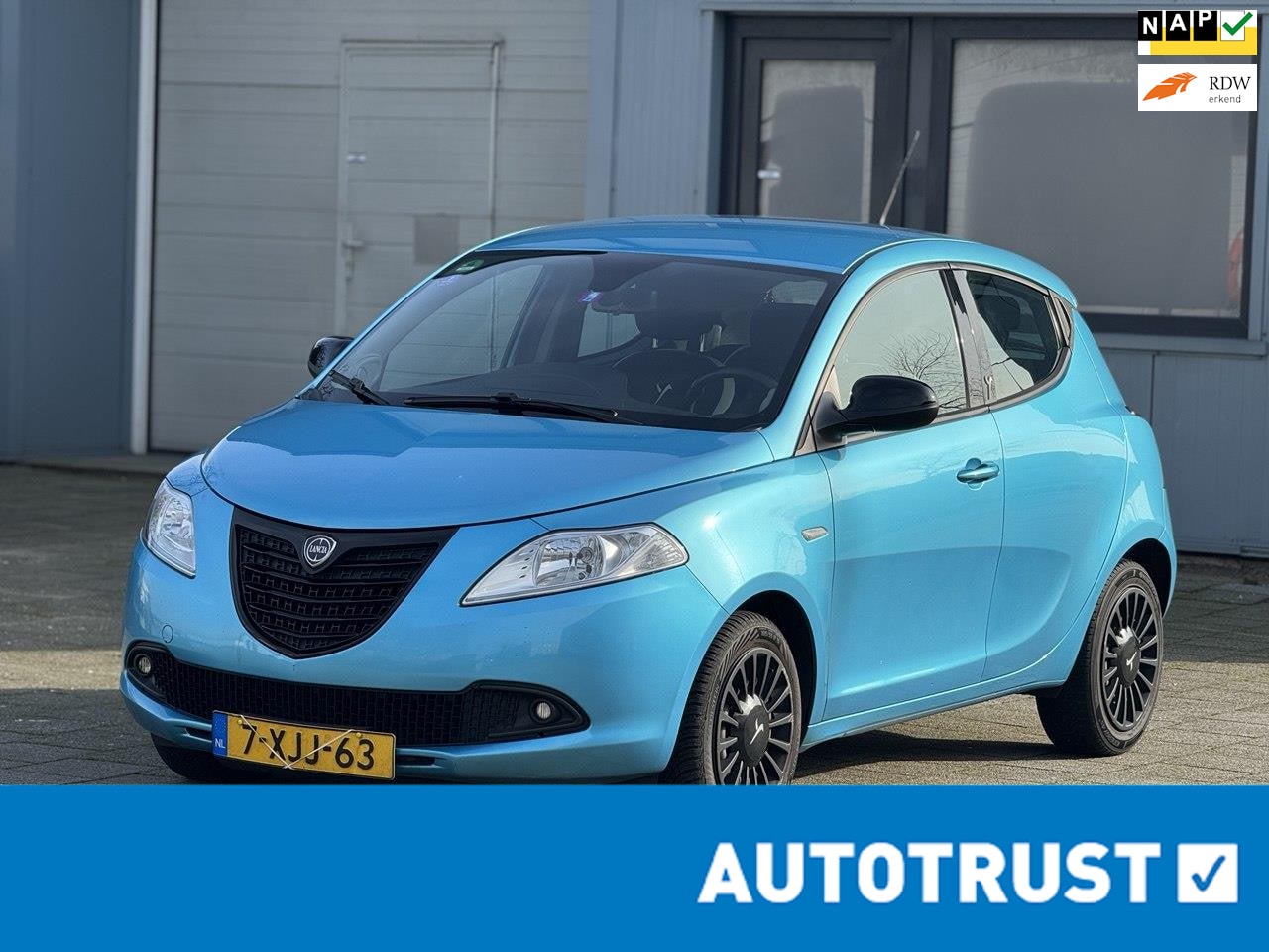 Lancia Y(psilon) - Ypsilon 0.9 TwinAir Elefantino Plus ,2de eigenaar, km nap,airco - AutoWereld.nl