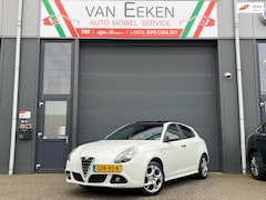 Alfa Romeo Giulietta - 1.4 Turbo 150 PK Sprint Clima/Cruise/Panoramadak/Navi