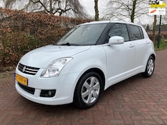 Suzuki Swift - 1.3 Base 5 DEURS MET AIRCO, ELEC. RAMEN EN TREKHAAK