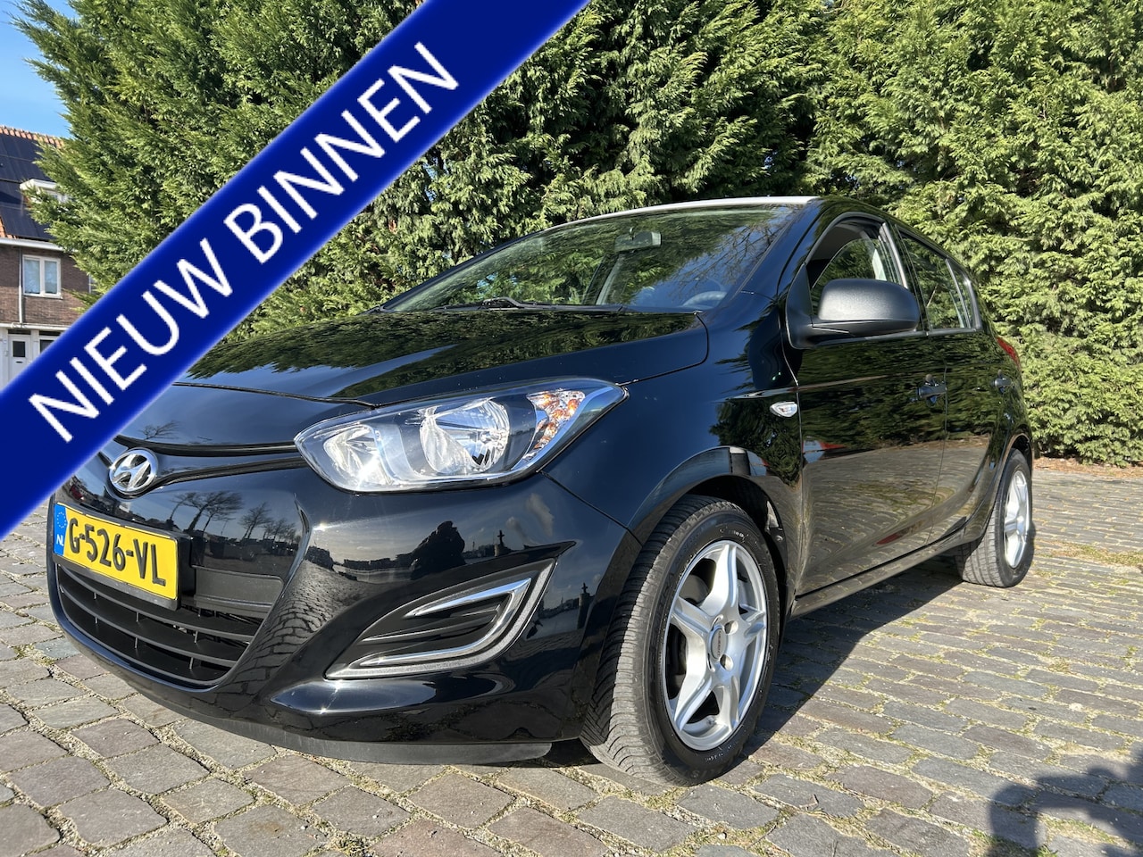 Hyundai i20 - 1.2i Black pack 5 deurs airco apk - AutoWereld.nl