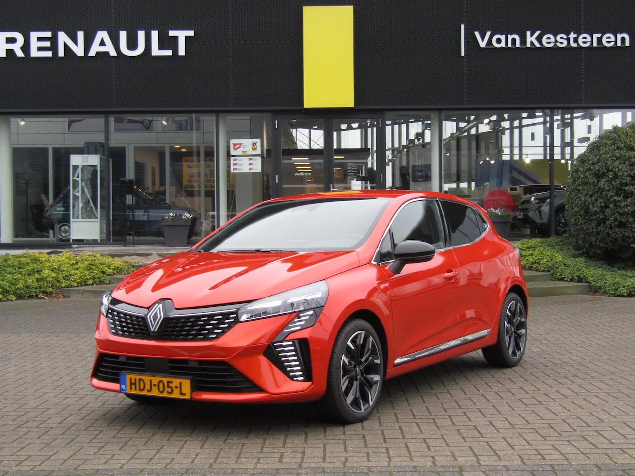 Renault Clio - 1.0 TCe 90pk GPF Techno / Navigatie / Camera / 17'' Lmv - AutoWereld.nl