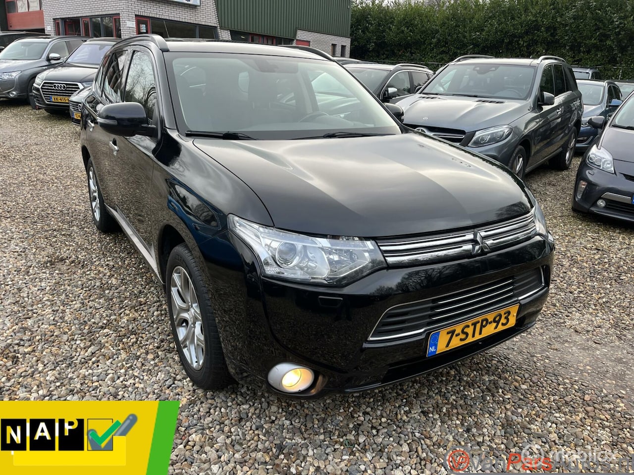 Mitsubishi Outlander - 2.0 PHEV instyle 2.0 PHEV Instyle+, Full opties - AutoWereld.nl