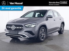 Mercedes-Benz GLA-Klasse - 250 e Luxury Line / Panoramadak/ Sfeerverlichting/ Carplay/ Winter Pack