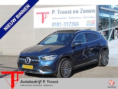 Mercedes-Benz GLA-Klasse - 200 Panoramadak/Navigatie/Keyless go/Elektrische achterklep/Achteruitrijcamera/Led koplamp